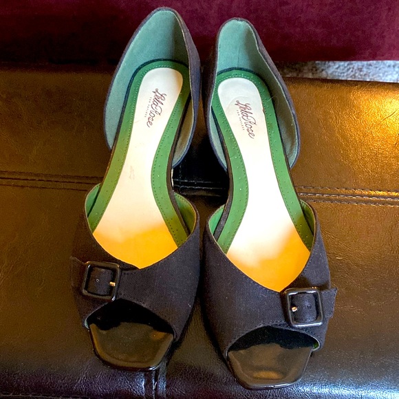 Lela Rose Wedges - Picture 1 of 4